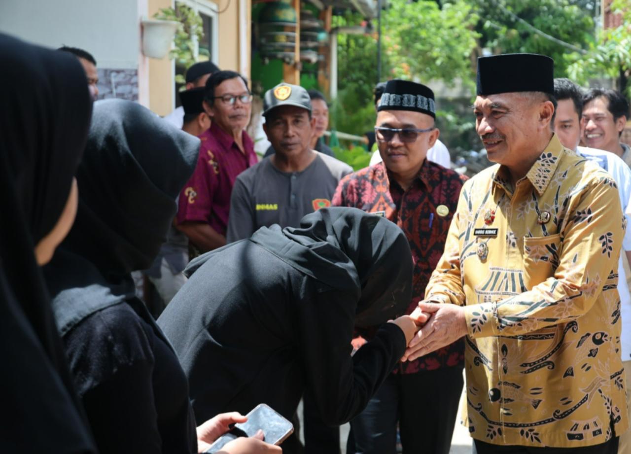 Wawali Harris Bobihoe Sampaikan Duka Mendalam Ke Keluarga Korban Ledakan SPBE Cimuning*
